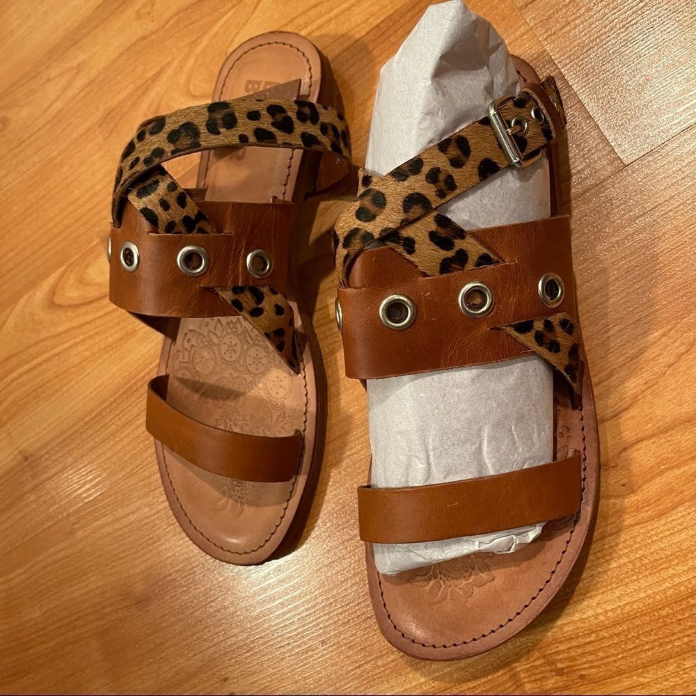 NWT Bull Boxer Leather and Calf Hair Sandal